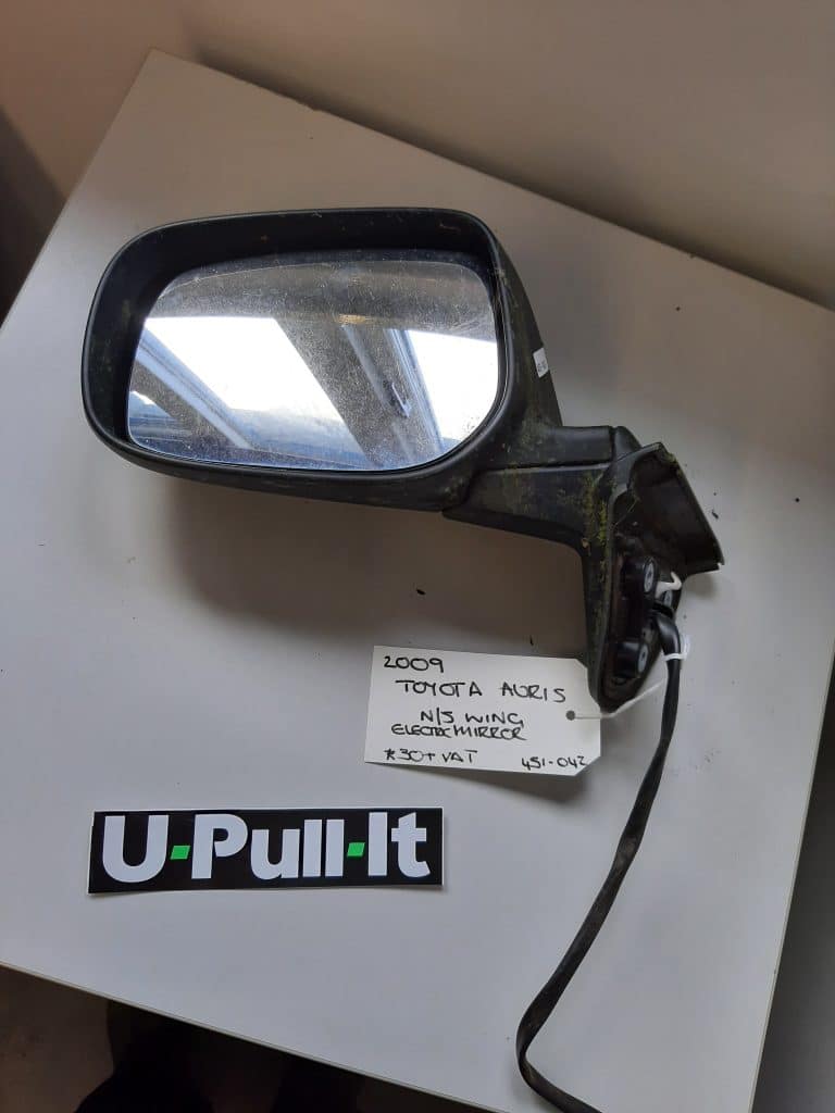 Toyota Auris Wing mirror