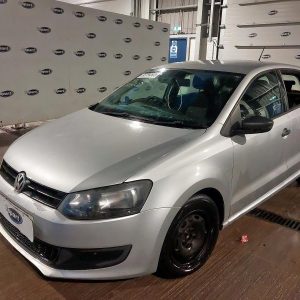 2013 VOLKSWAGEN POLO