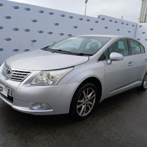 2011 TOYOTA AVENSIS