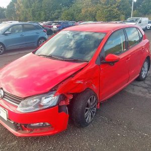 2015 VOLKSWAGEN POLO