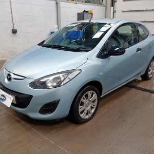 MAZDA 2