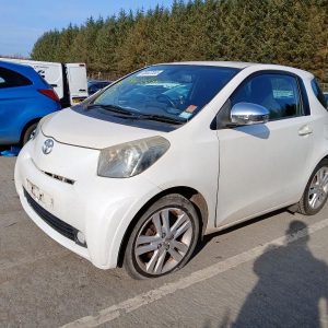 TOYOTA IQ