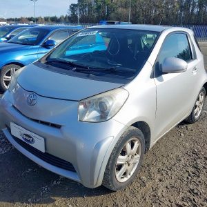 TOYOTA IQ
