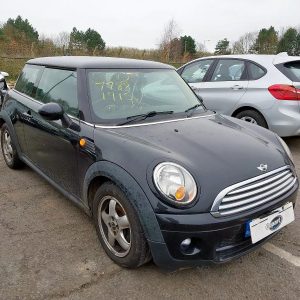 MINI HATCHBACK