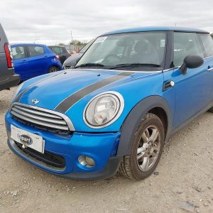 MINI HATCHBACK