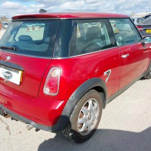 MINI HATCHBACK