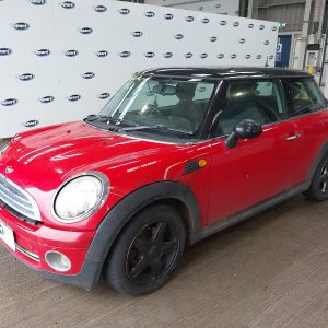 MINI HATCHBACK