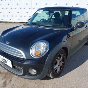 MINI HATCHBACK