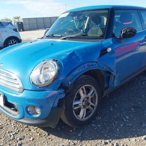 MINI HATCHBACK
