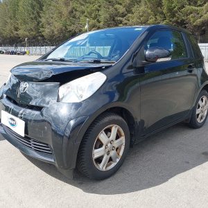 TOYOTA IQ