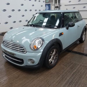MINI HATCHBACK
