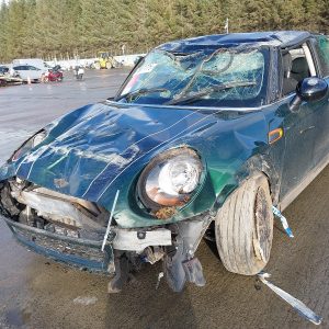 MINI HATCHBACK