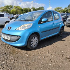 PEUGEOT 107