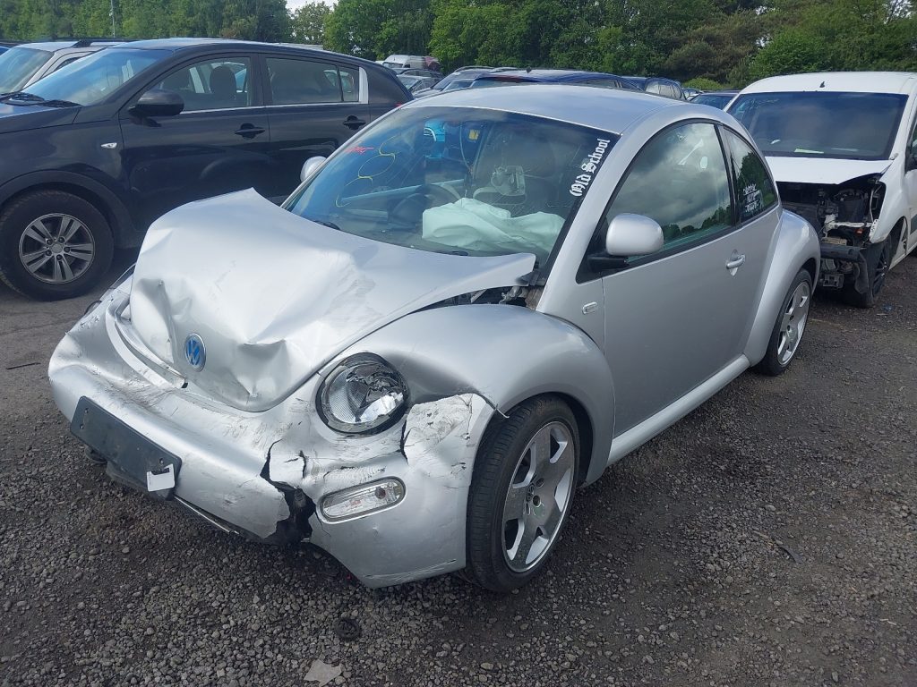VOLKSWAGEN BEETLE