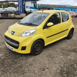 PEUGEOT 107