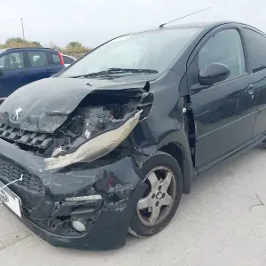 PEUGEOT 107