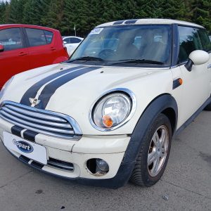 MINI HATCHBACK