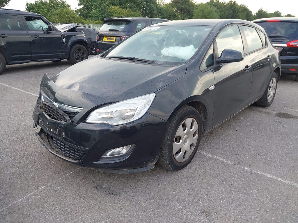 VAUXHALL ASTRA