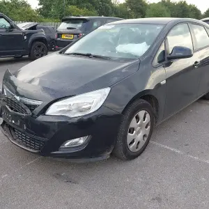 VAUXHALL ASTRA