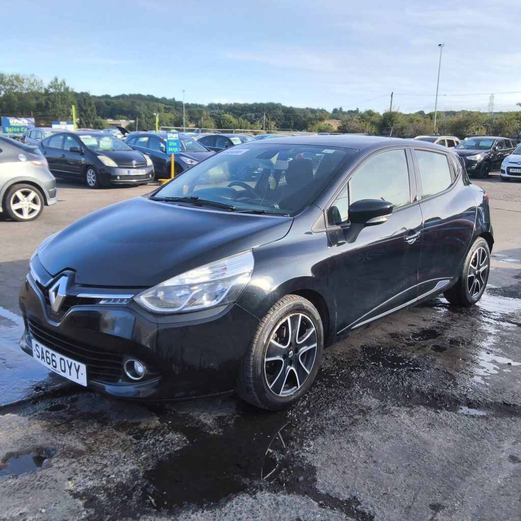 RENAULT CLIO