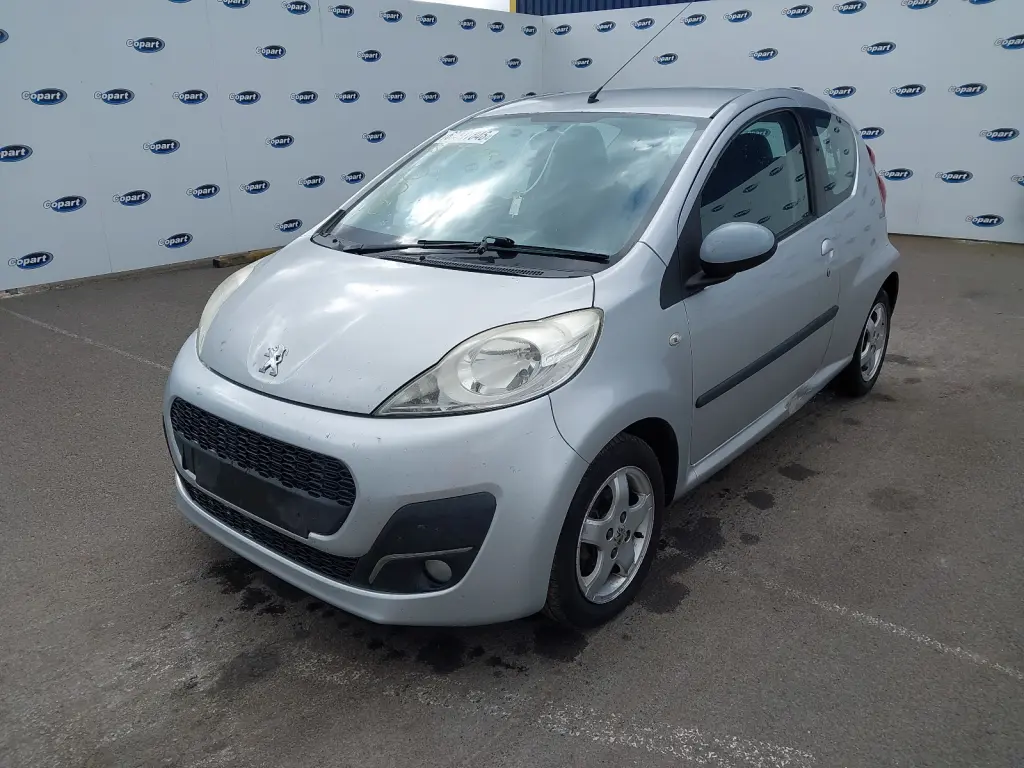 PEUGEOT 107