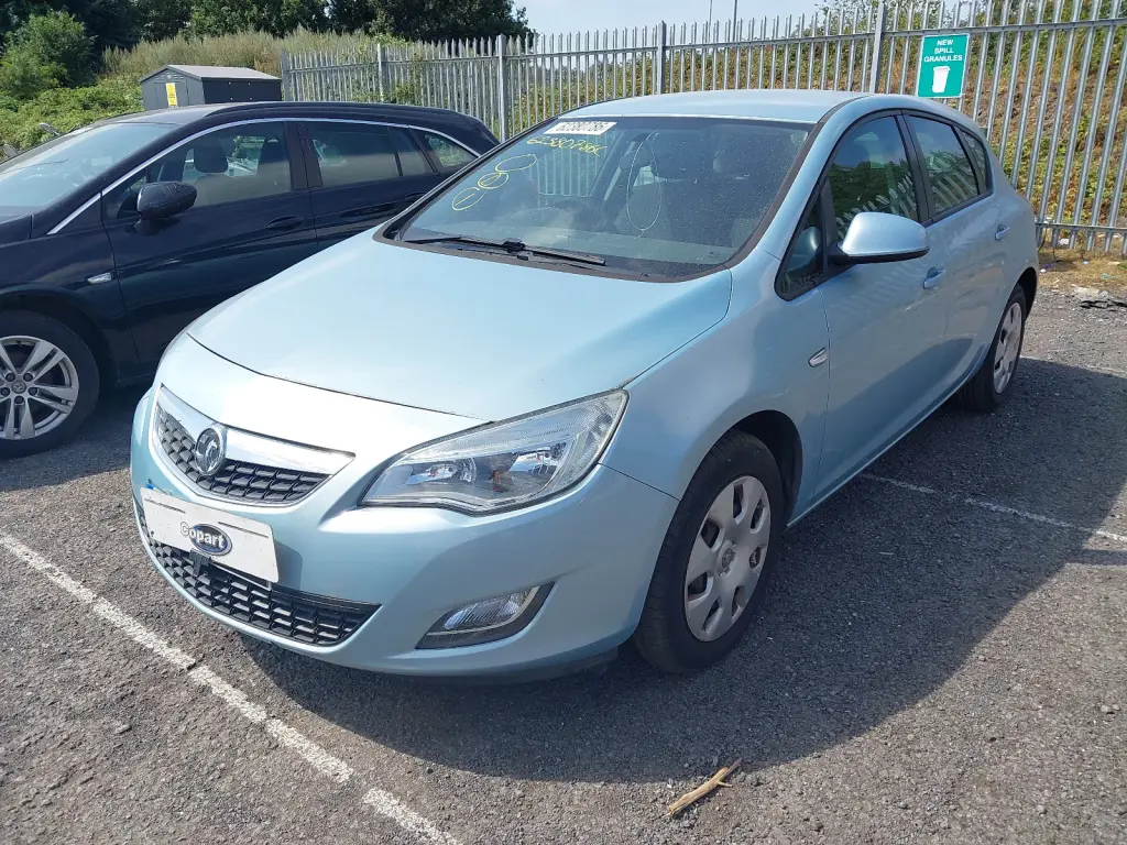 VAUXHALL ASTRA