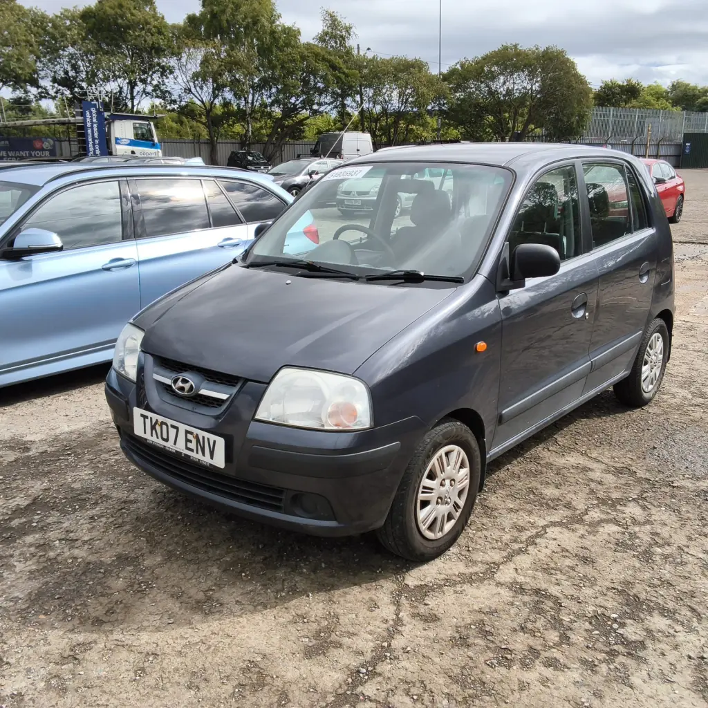 HYUNDAI AMICA