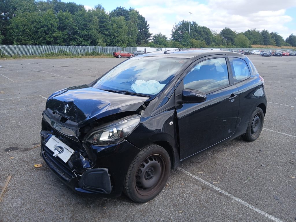 PEUGEOT 108