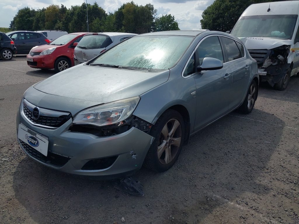 VAUXHALL ASTRA