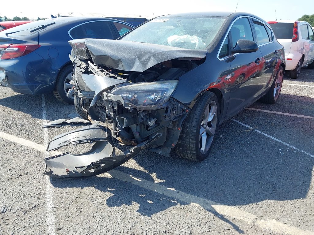 VAUXHALL ASTRA