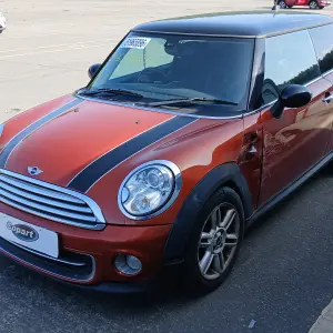 MINI HATCHBACK