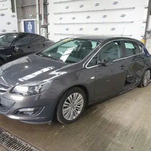VAUXHALL ASTRA