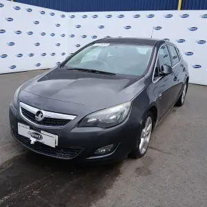 VAUXHALL ASTRA