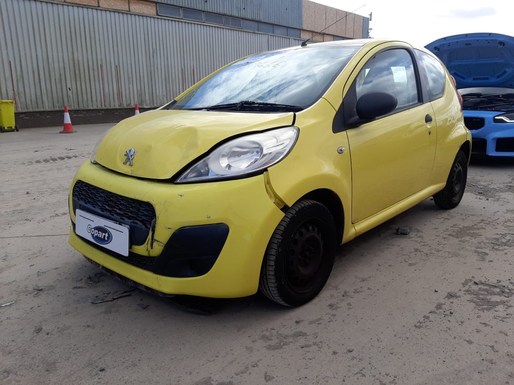 PEUGEOT 107