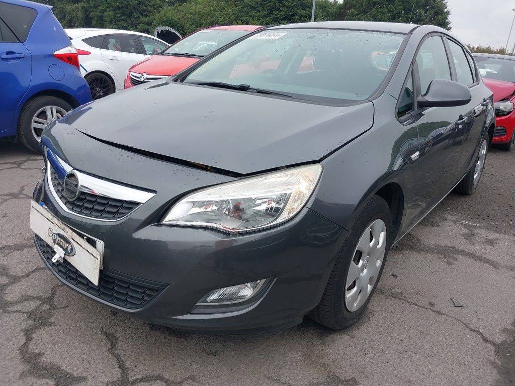 VAUXHALL ASTRA
