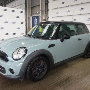 MINI HATCHBACK