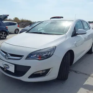 VAUXHALL ASTRA