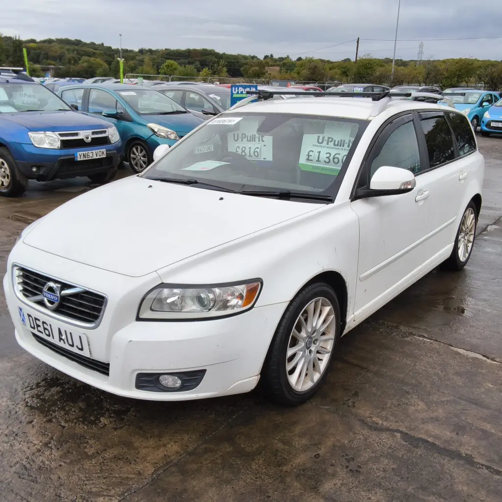 VOLVO V50