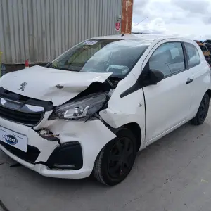 PEUGEOT 108