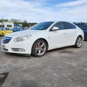 VAUXHALL INSIGNIA