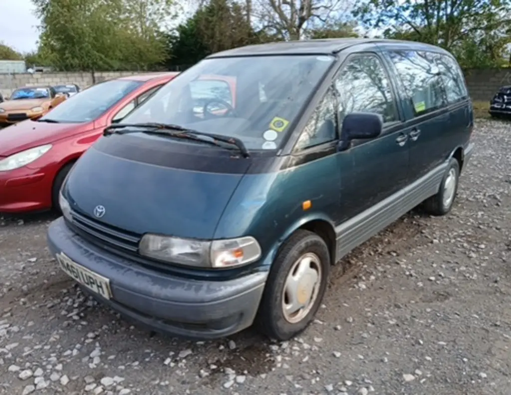 TOYOTA PREVIA