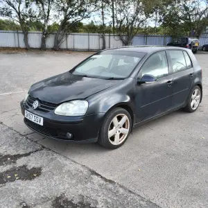 VOLKSWAGEN GOLF