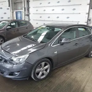 VAUXHALL ASTRA
