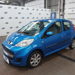 PEUGEOT 107