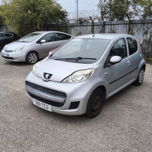 PEUGEOT 107