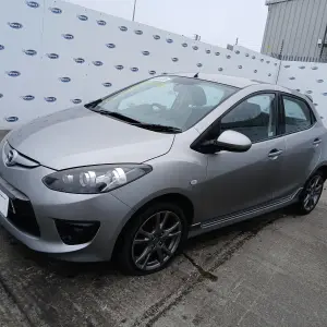 MAZDA 2