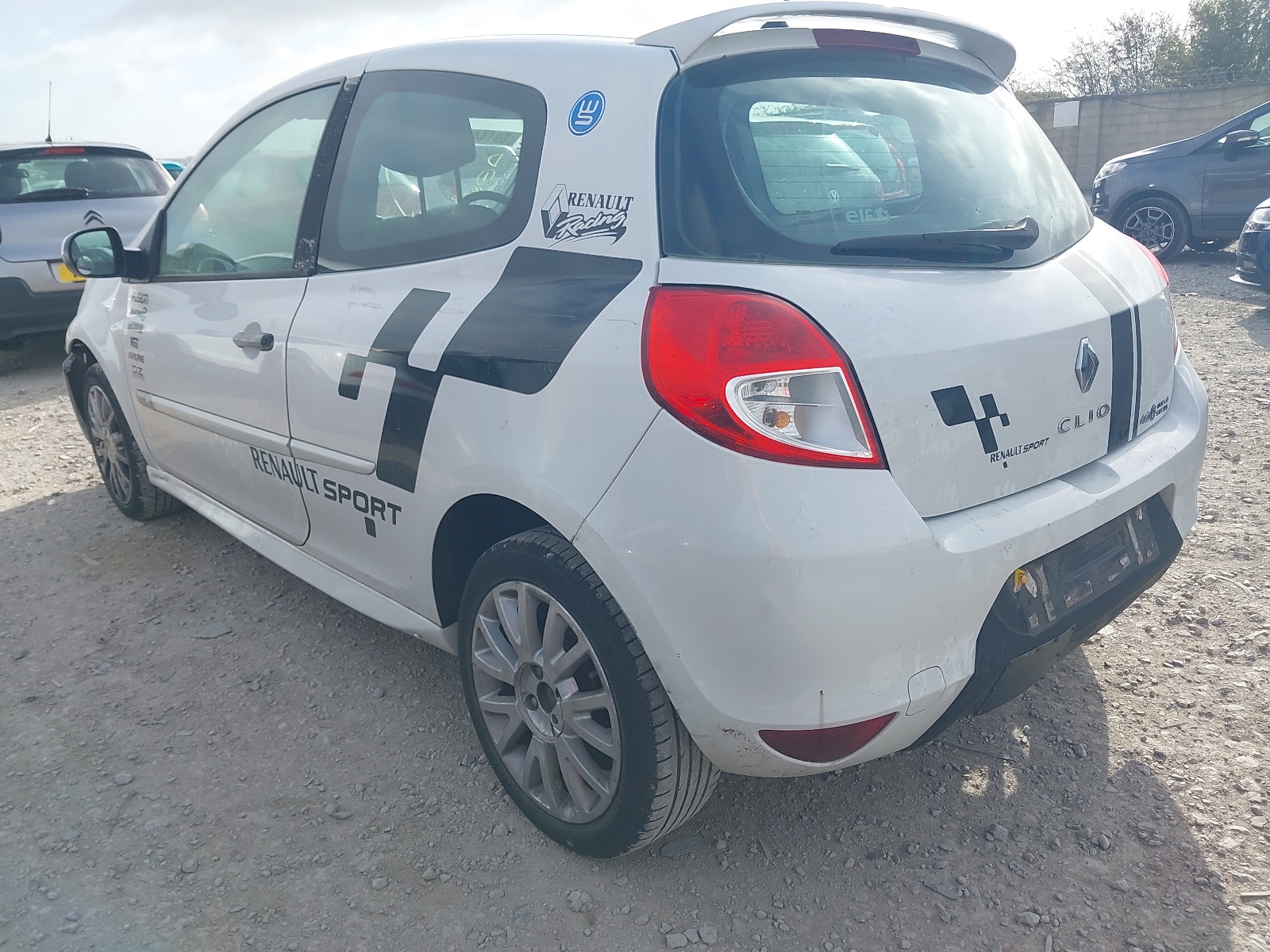 upi-2086394-cf206528c5ee4d04969bf10ae770f733_O_3