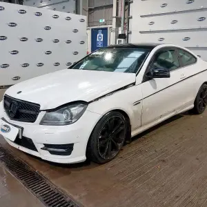 MERCEDES-BENZ C