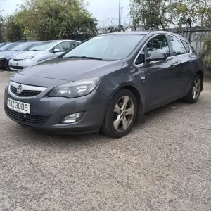 VAUXHALL ASTRA