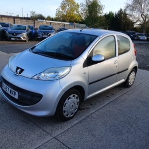 PEUGEOT 107